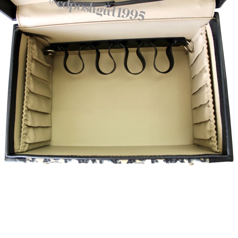 1970s Christian Dior Vanity Train Case Iconic Oblique Canvas with Keys & Tag - Picture 8 of 16